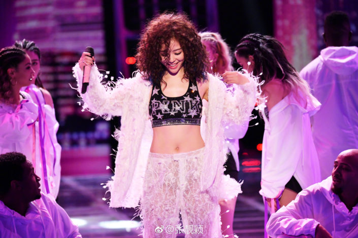 Jane Zhang al Victoria's Secret Fashion Show Jane Zhang at Victoria's Secret Fashion Show